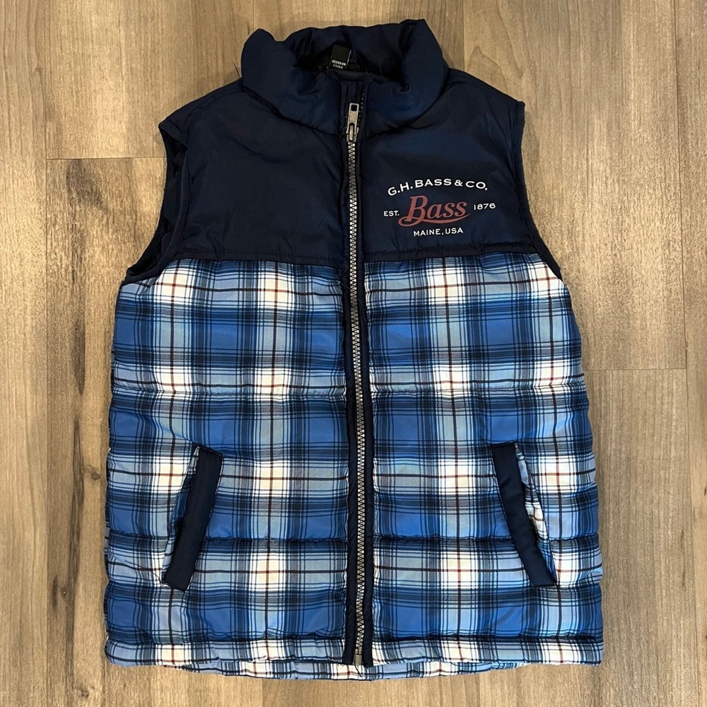 G. H. Bass & Co Light Weight Puffer Vest Boy's Size 6 Blue Plaid Zip Closure